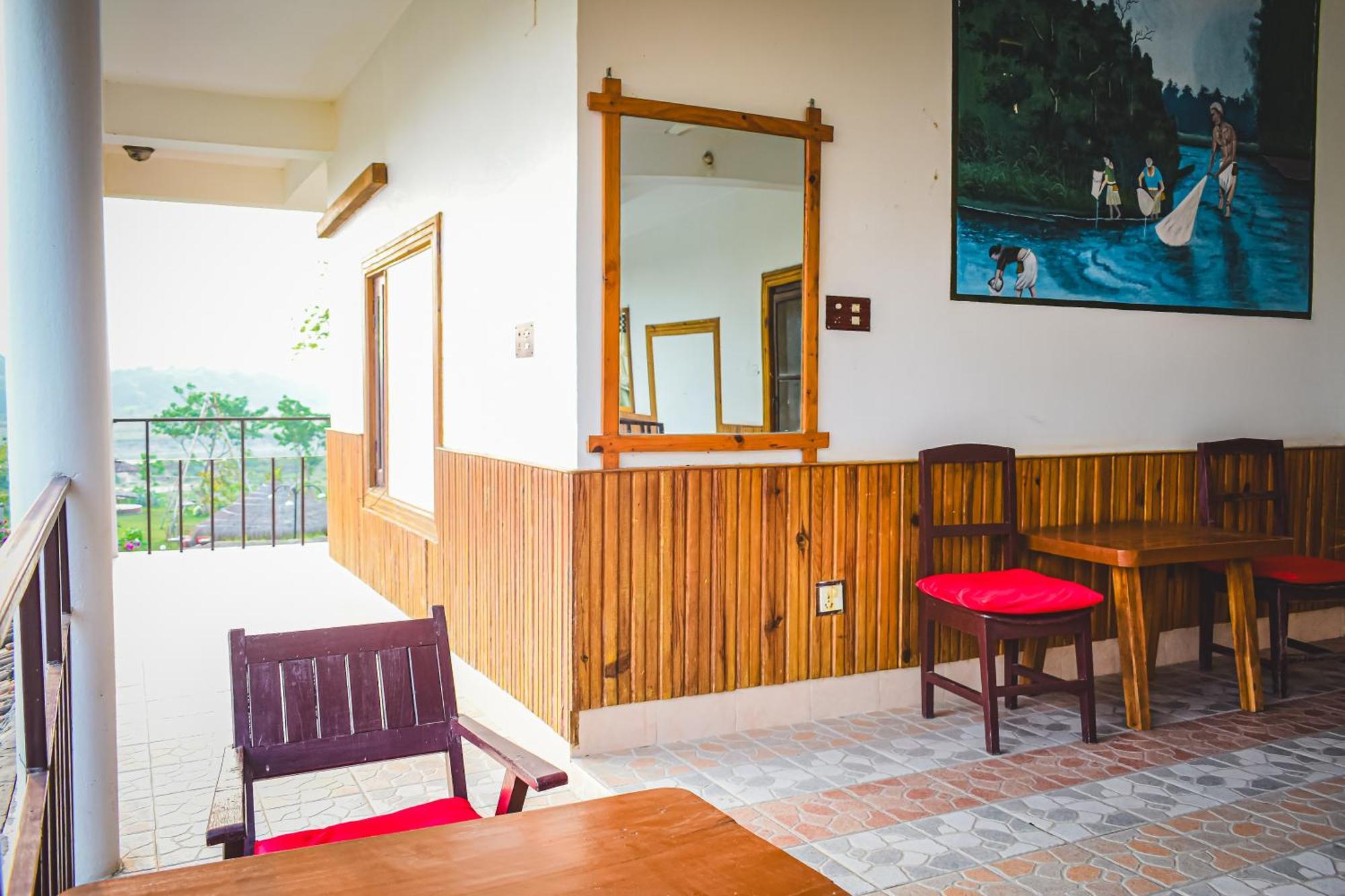 Hotel Riverside With Swimming Pool Sauraha Extérieur photo